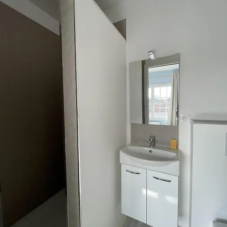 Apartment Cosy A 100m De La Et Des Commerces, Centre De - Fr-1-361-37