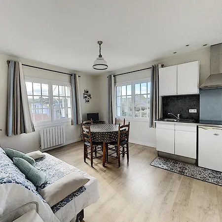 Cosy A 100m De La Et Des Commerces, Centre De - Fr-1-361-37 Apartment
